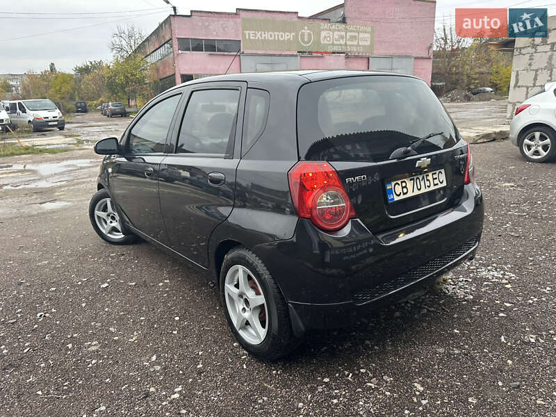 Хэтчбек Chevrolet Aveo 2009 в Нежине