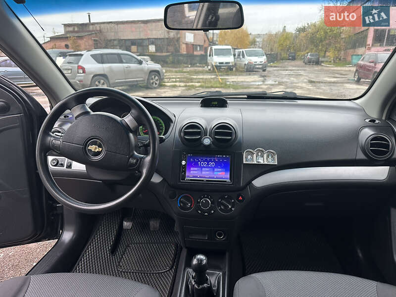 Хэтчбек Chevrolet Aveo 2009 в Нежине
