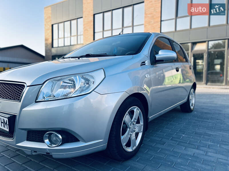 Хэтчбек Chevrolet Aveo 2008 в Виннице