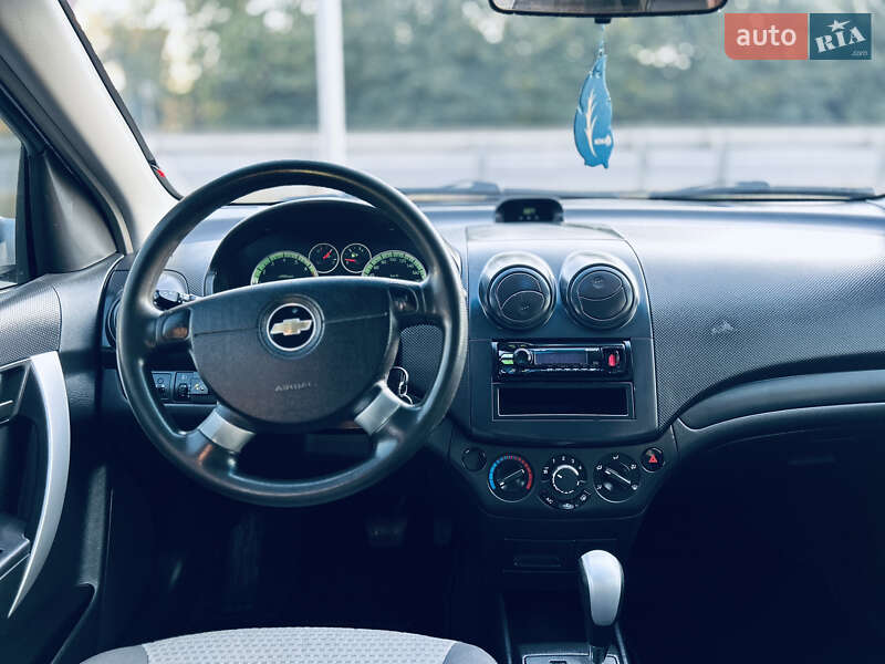 Хэтчбек Chevrolet Aveo 2008 в Виннице