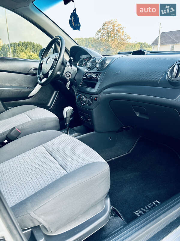 Хэтчбек Chevrolet Aveo 2008 в Виннице