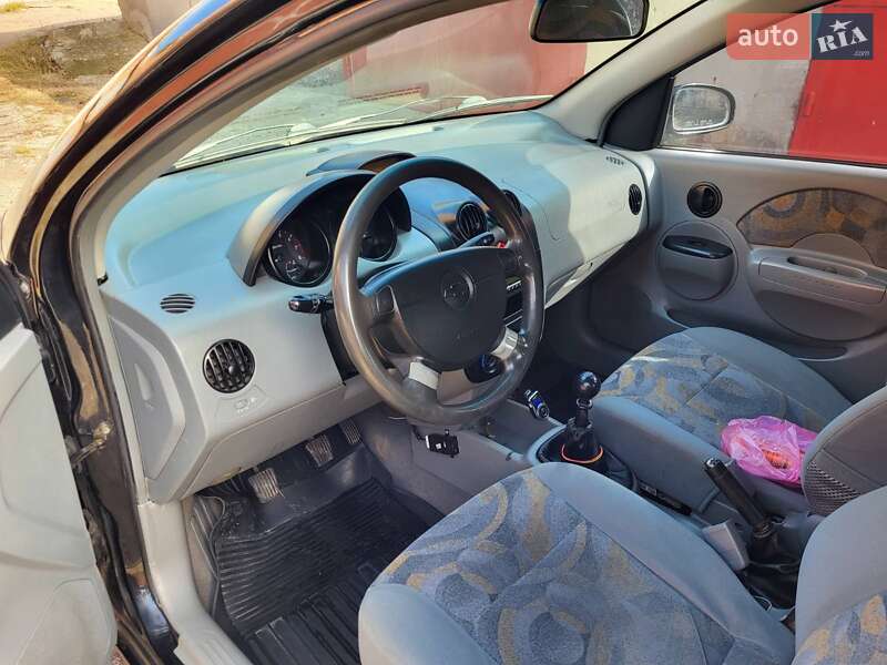 Хэтчбек Chevrolet Aveo 2005 в Хмельницком