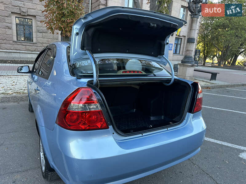 Седан Chevrolet Aveo 2007 в Николаеве
