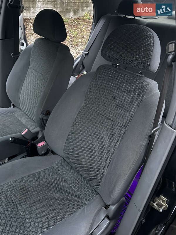 Седан Chevrolet Aveo 2005 в Киеве фото 18 Седан Chevrolet Aveo 2005 в Киеве