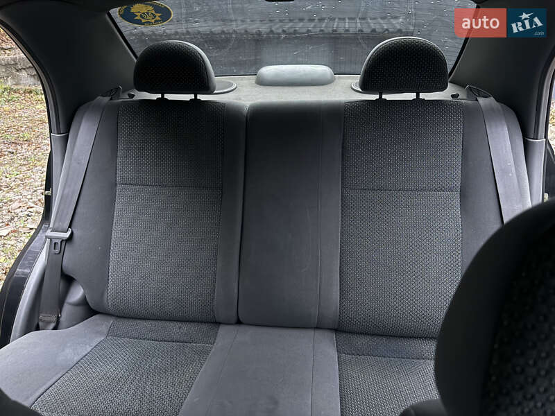 Седан Chevrolet Aveo 2005 в Киеве фото 22 Седан Chevrolet Aveo 2005 в Киеве