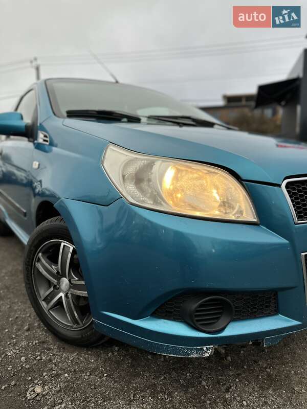 Хетчбек Chevrolet Aveo 2008 в Білогородці