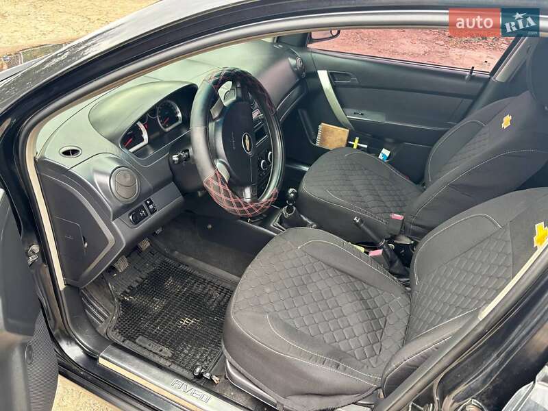 Хетчбек Chevrolet Aveo 2008 в Дніпрі