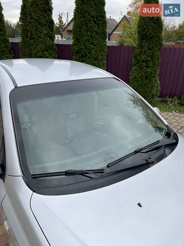 Седан Chevrolet Aveo 2008 в Хороле фото 15 Седан Chevrolet Aveo 2008 в Хороле