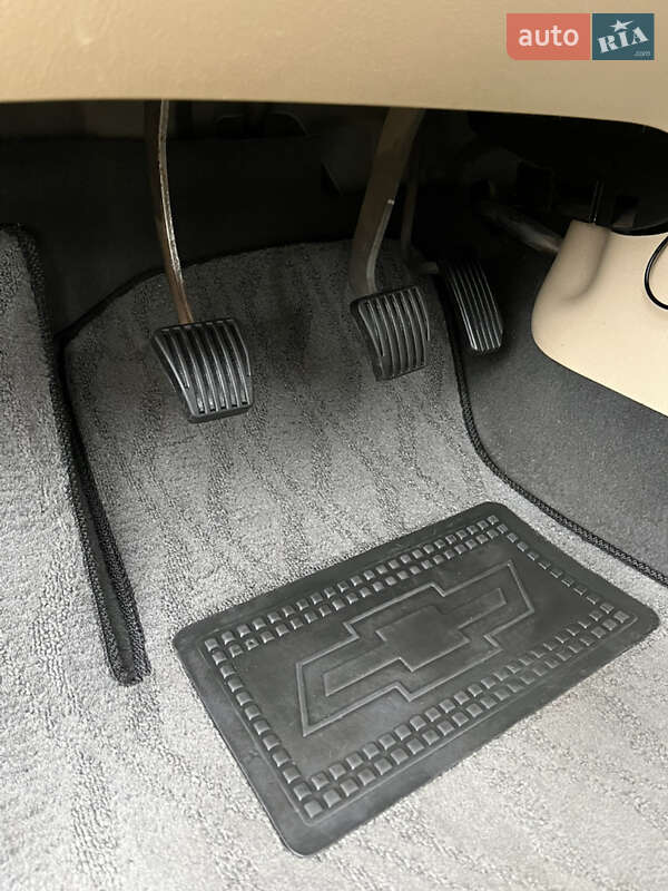 Седан Chevrolet Aveo 2008 в Хороле фото 31 Седан Chevrolet Aveo 2008 в Хороле