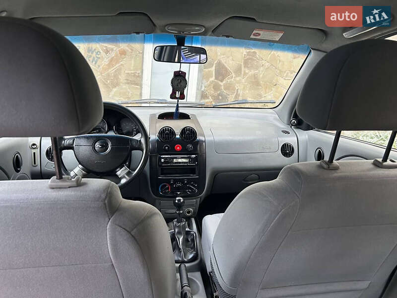 Седан Chevrolet Aveo 2004 в Хмельницком фото 6 Седан Chevrolet Aveo 2004 в Хмельницком