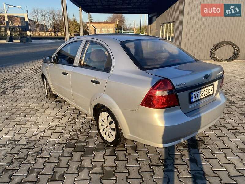 Седан Chevrolet Aveo 2011 в Николаеве