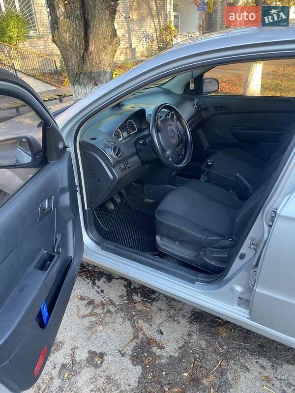 Седан Chevrolet Aveo 2011 в Николаеве