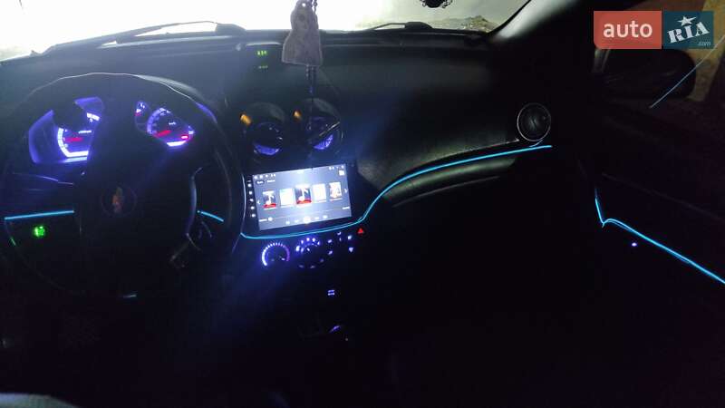 Седан Chevrolet Aveo 2006 в Львове