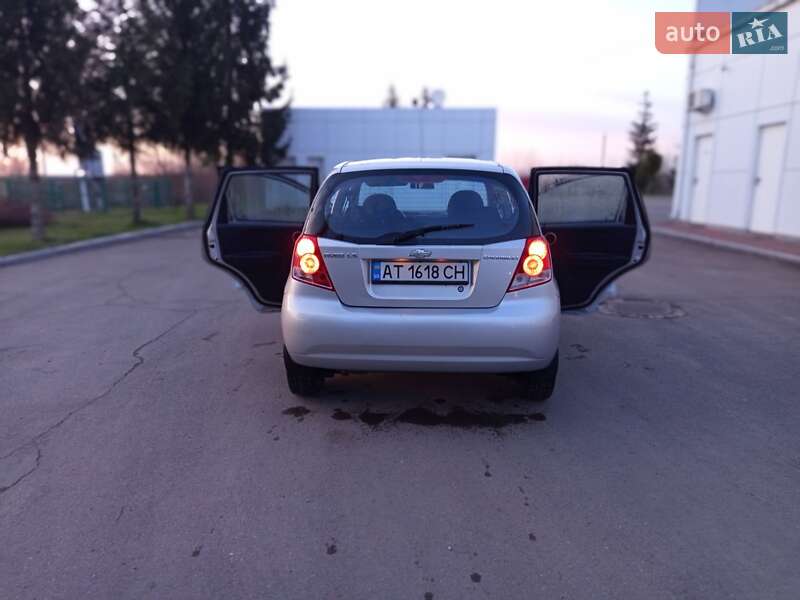 Хэтчбек Chevrolet Aveo 2006 в Коломые