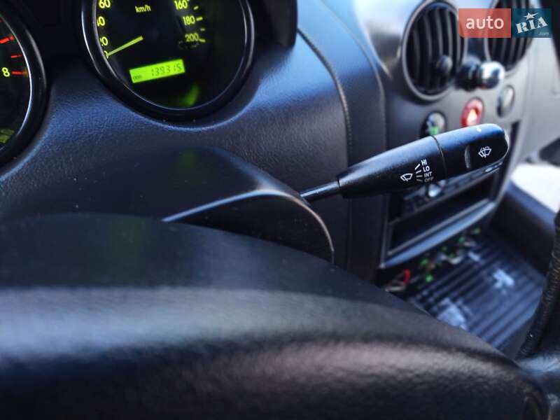 Хэтчбек Chevrolet Aveo 2006 в Коломые