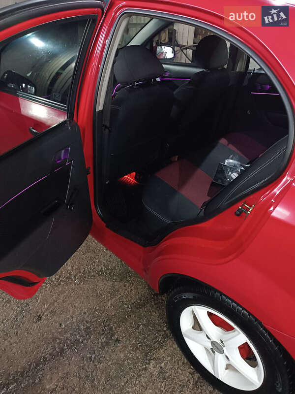 Седан Chevrolet Aveo 2006 в Запорожье фото 19 Седан Chevrolet Aveo 2006 в Запорожье