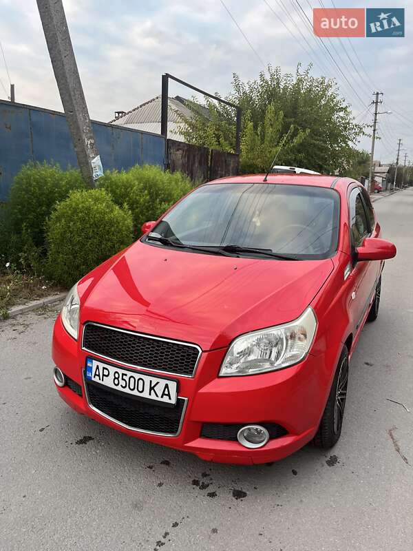 Хетчбек Chevrolet Aveo 2008 в Запоріжжі