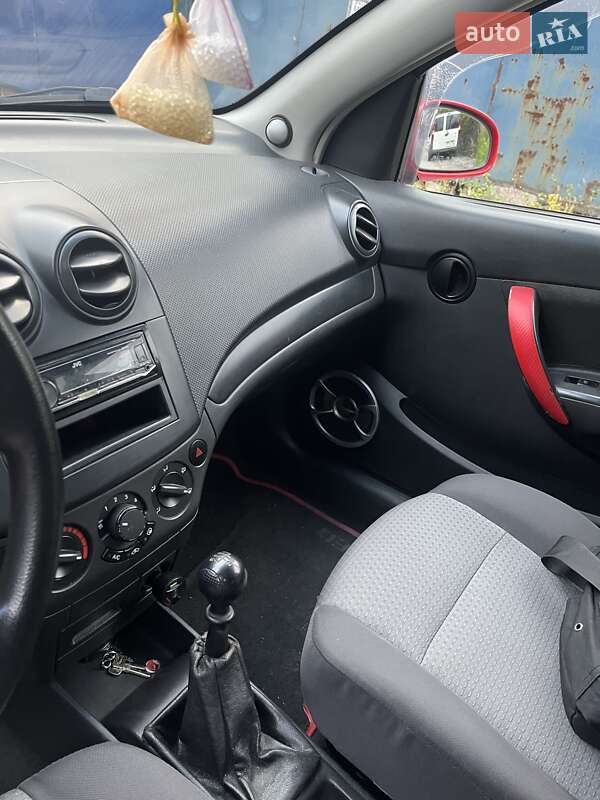 Хетчбек Chevrolet Aveo 2008 в Запоріжжі