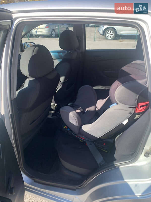 Хэтчбек Chevrolet Aveo 2011 в Запорожье фото 23 Хэтчбек Chevrolet Aveo 2011 в Запорожье