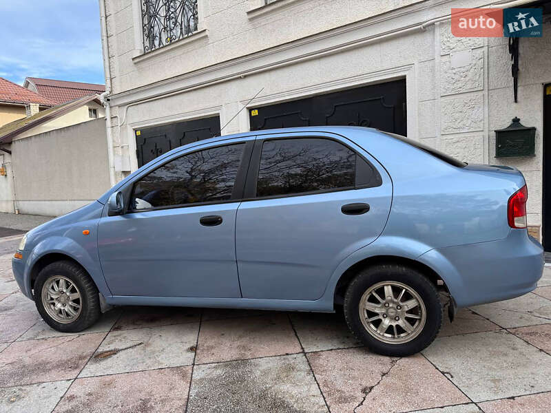Седан Chevrolet Aveo 2005 в Одесі