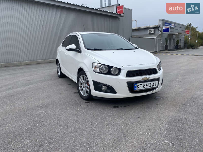 Седан Chevrolet Aveo 2014 в Днепре фото Седан Chevrolet Aveo 2014 в Днепре