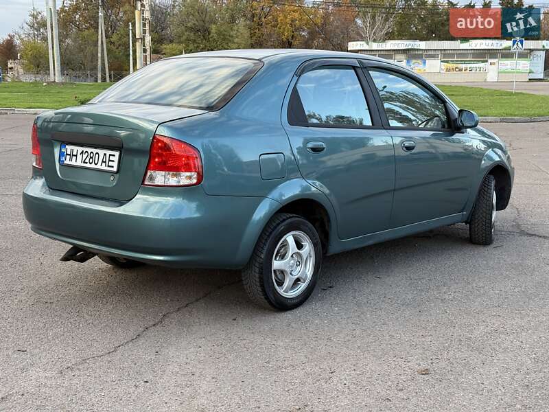 Седан Chevrolet Aveo 2005 в Николаеве фото 3 Седан Chevrolet Aveo 2005 в Николаеве