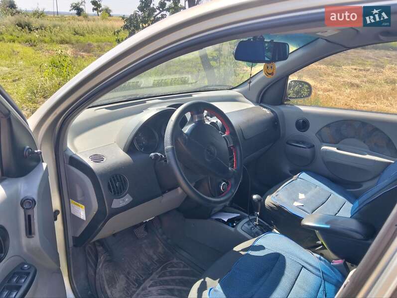 Хэтчбек Chevrolet Aveo 2005 в Киеве фото 2 Хэтчбек Chevrolet Aveo 2005 в Киеве