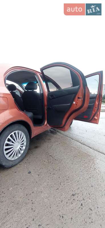 Седан Chevrolet Aveo 2006 в Южноукраинске фото 15 Седан Chevrolet Aveo 2006 в Южноукраинске