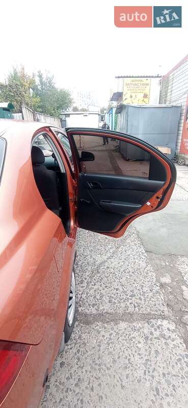 Седан Chevrolet Aveo 2006 в Южноукраинске фото 29 Седан Chevrolet Aveo 2006 в Южноукраинске