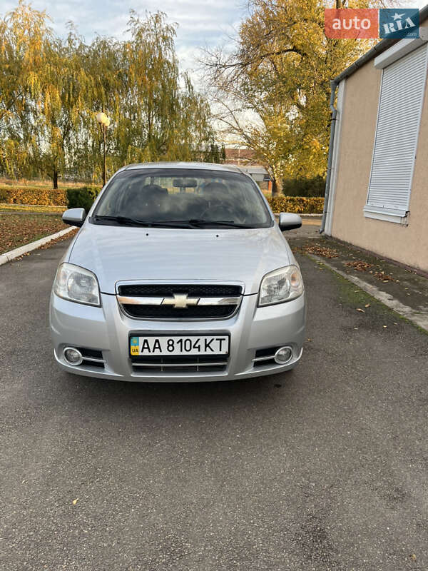 Седан Chevrolet Aveo 2011 в Апостолово