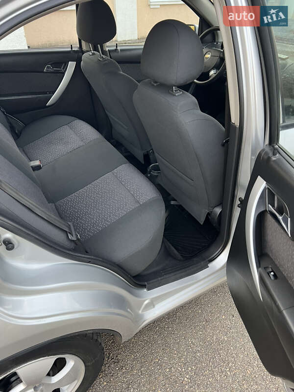 Седан Chevrolet Aveo 2011 в Апостолово