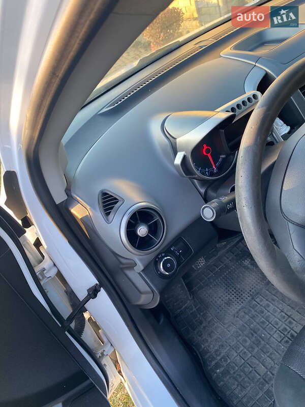 Седан Chevrolet Aveo 2012 в Кам'янець-Подільському фото 26 Седан Chevrolet Aveo 2012 в Кам'янець-Подільському