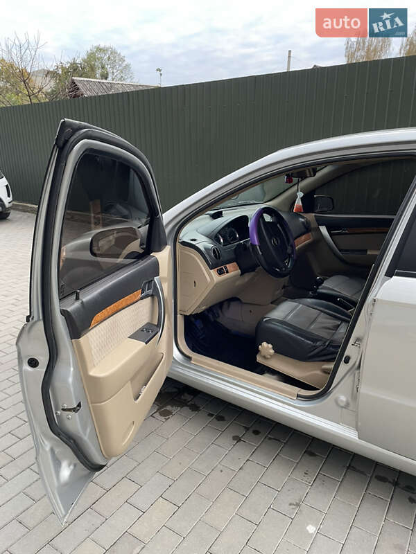 Седан Chevrolet Aveo 2007 в Полонном