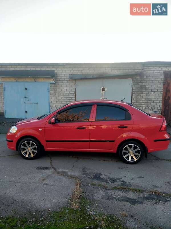 Седан Chevrolet Aveo 2008 в Кременчуге