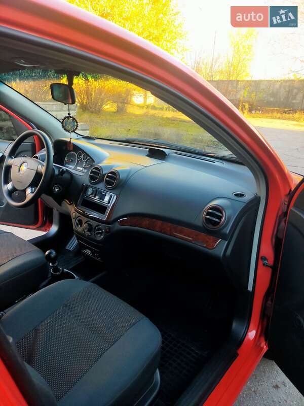 Седан Chevrolet Aveo 2008 в Кременчуге