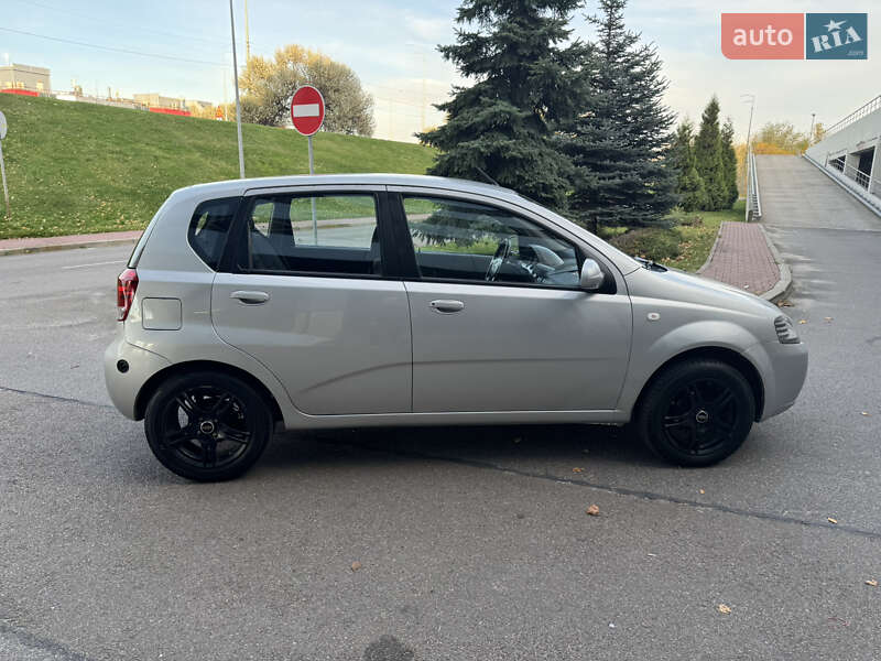 Хэтчбек Chevrolet Aveo 2007 в Киеве фото 9 Хэтчбек Chevrolet Aveo 2007 в Киеве
