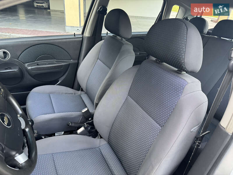 Хэтчбек Chevrolet Aveo 2007 в Киеве фото 35 Хэтчбек Chevrolet Aveo 2007 в Киеве