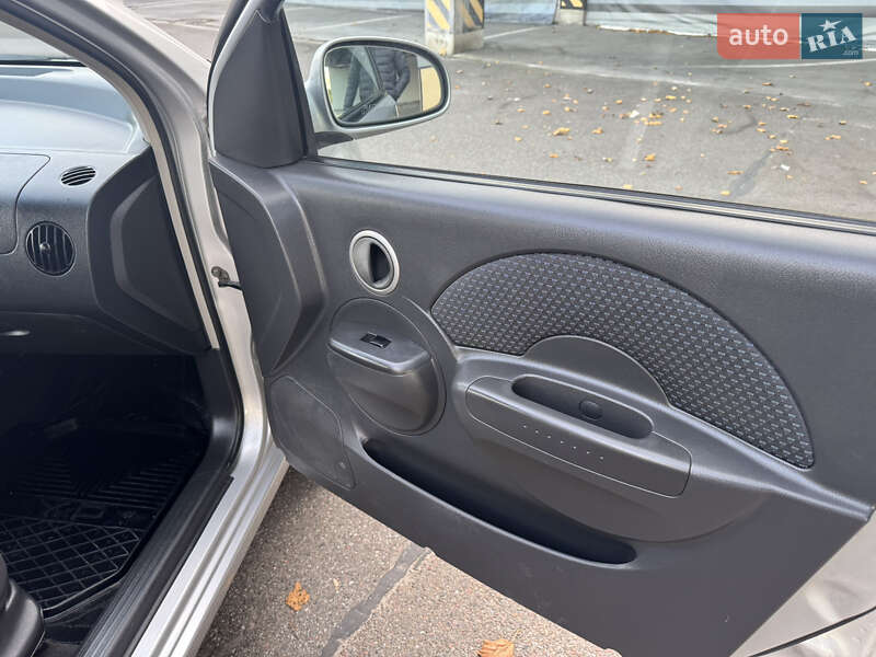 Хэтчбек Chevrolet Aveo 2007 в Киеве фото 39 Хэтчбек Chevrolet Aveo 2007 в Киеве