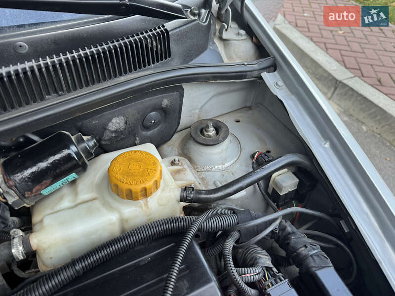 Хэтчбек Chevrolet Aveo 2007 в Киеве фото 44 Хэтчбек Chevrolet Aveo 2007 в Киеве