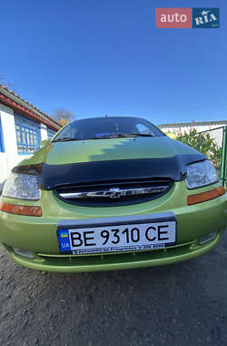 Седан Chevrolet Aveo 2005 в Николаеве