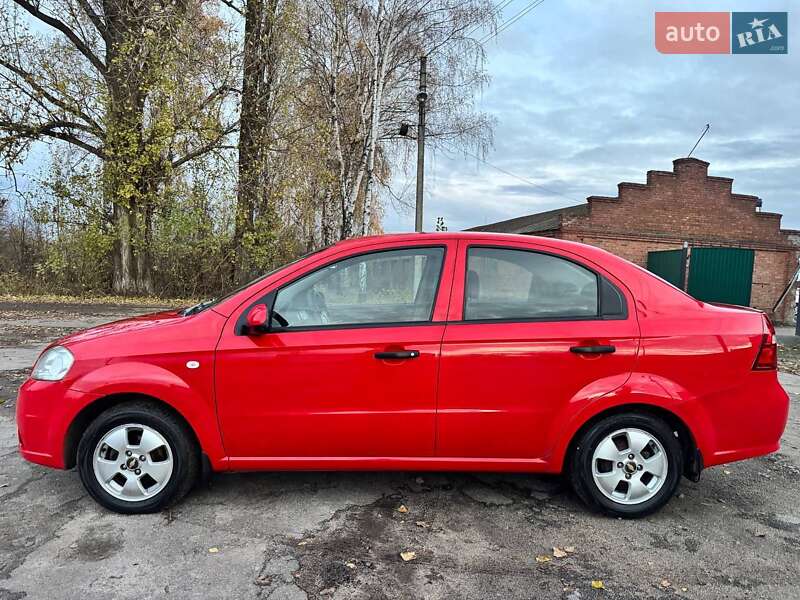 Седан Chevrolet Aveo 2011 в Охтирці