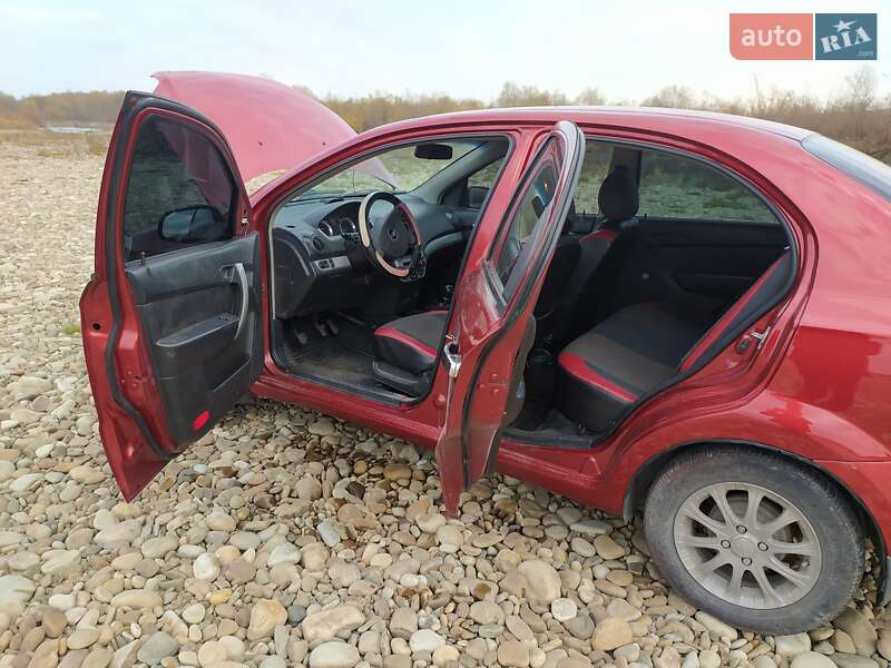 Седан Chevrolet Aveo 2008 в Калуше