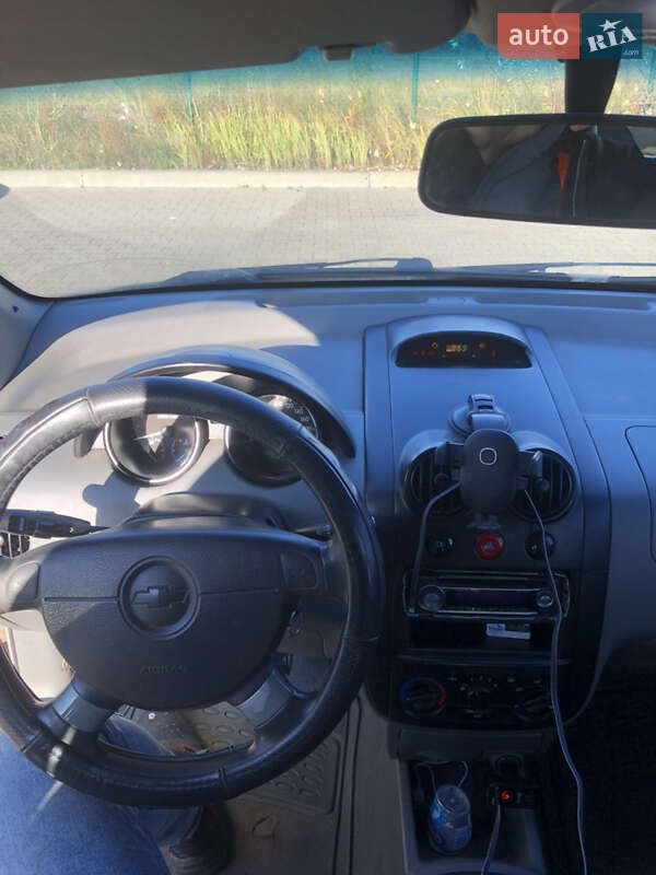 Хэтчбек Chevrolet Aveo 2005 в Сеньковке фото 11 Хэтчбек Chevrolet Aveo 2005 в Сеньковке