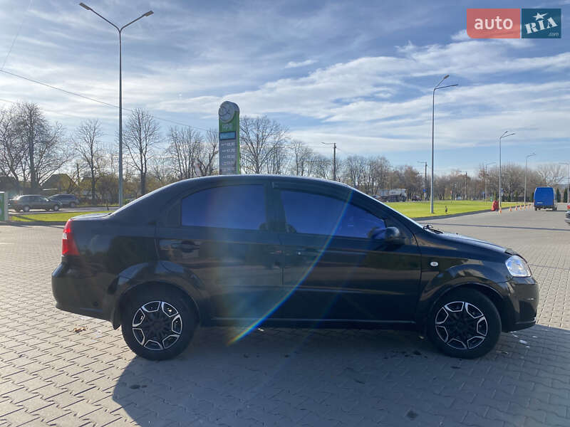 Седан Chevrolet Aveo 2008 в Житомире