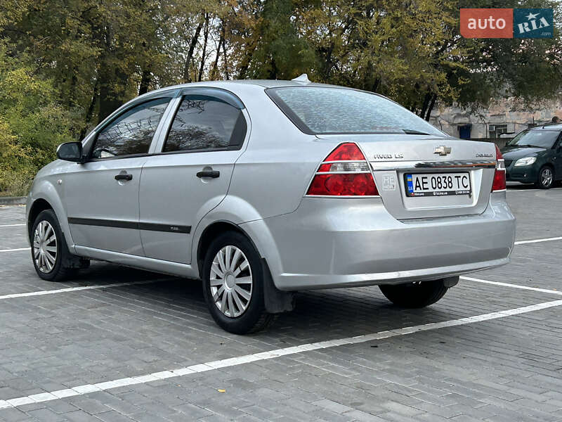 Седан Chevrolet Aveo 2007 в Днепре