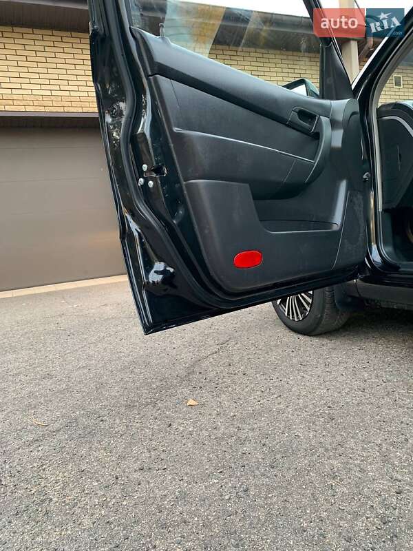 Седан Chevrolet Aveo 2007 в Кривом Роге фото 11 Седан Chevrolet Aveo 2007 в Кривом Роге