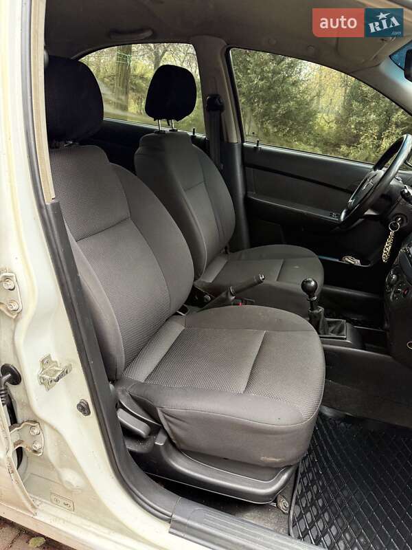 Седан Chevrolet Aveo 2008 в Запорожье