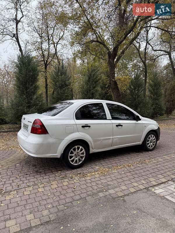Седан Chevrolet Aveo 2008 в Запорожье