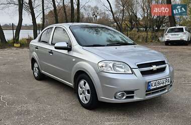 Седан Chevrolet Aveo 2006 в Прилуках