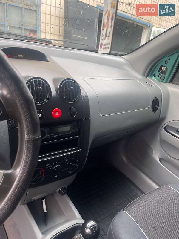Хетчбек Chevrolet Aveo 2005 в Миронівці фото 14 Хетчбек Chevrolet Aveo 2005 в Миронівці
